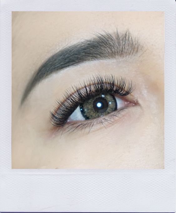 Rekomendasi Merek Eyelash Extension yang Bagus di Indonesia