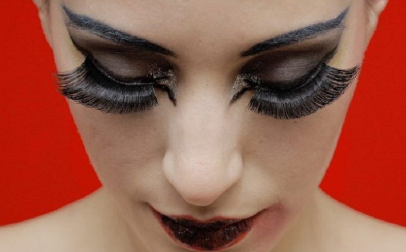 Gaya Eyelash Extension yang Viral Untuk Referensi Kamu Tahun 2025