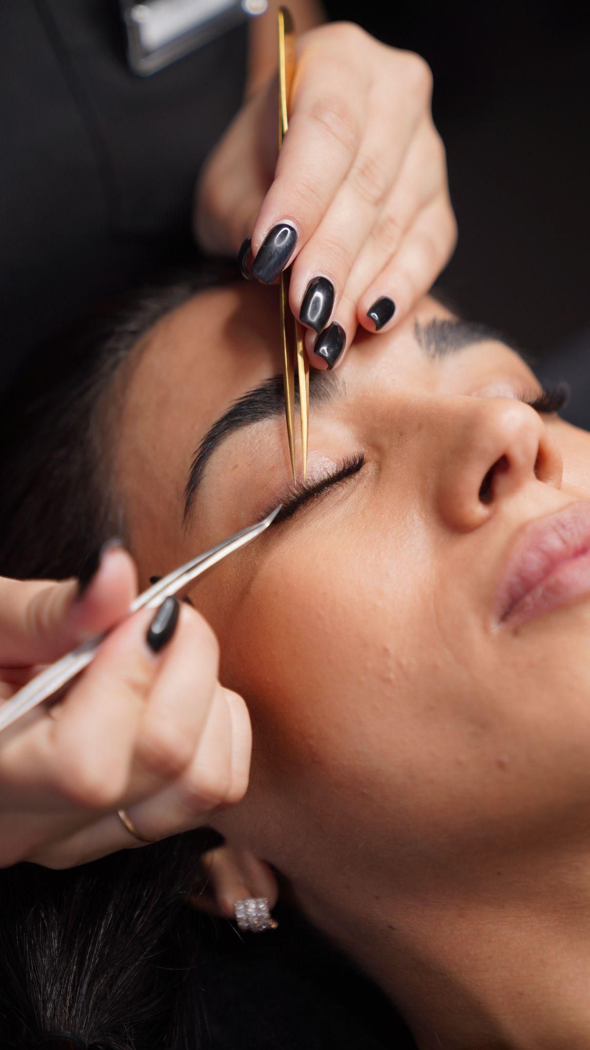Rekomendasi Eyelash Extension agar Wajah Tampak Natural