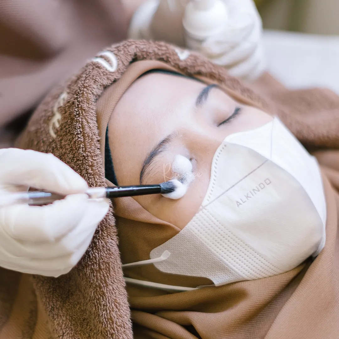 Cara Membersihkan Eyelash Extension Tanpa Sakit, Rontok, atau Merusak Bulu Mata