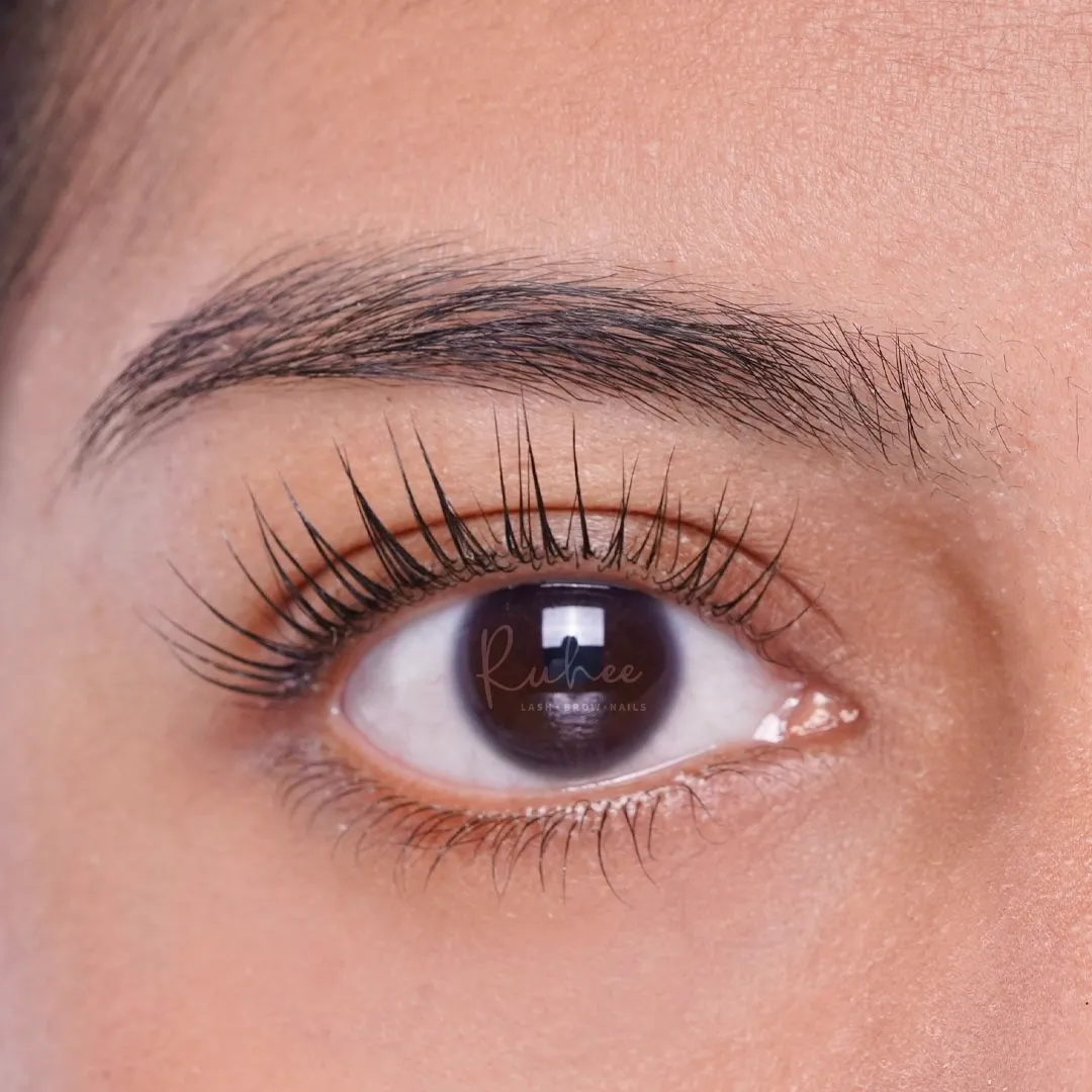Glueless Lash Lift vs Regular Lash Lift: Mana yang Bikin Bulu Mata Kamu 'Lifted to the Max'?